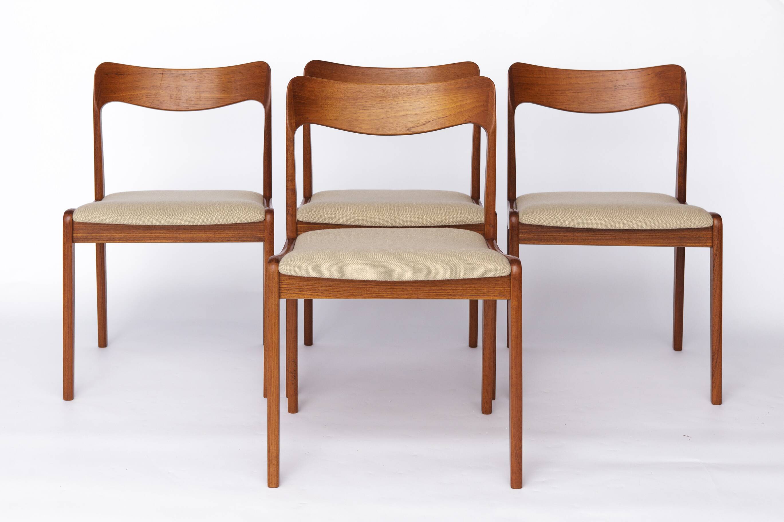 Lot de 4 chaises danoises en teck – Chaises de salle à manger modernes du milieu du siècle des années 1960, rétro