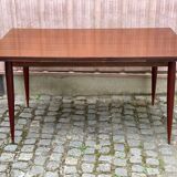 Scandinavian extendable dining table made of solid wood and rosewood, 220cm.