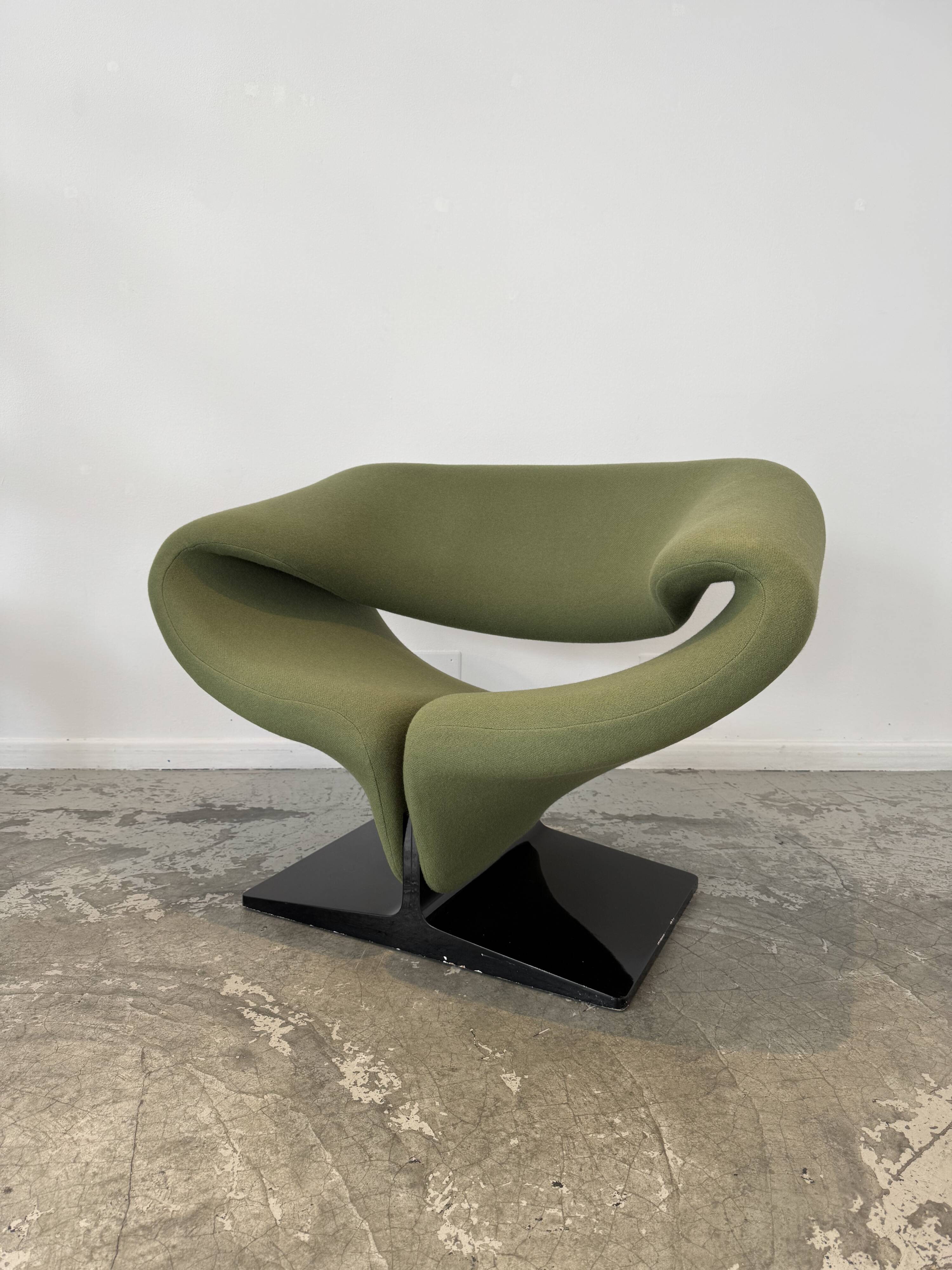 Ribbon armchair, Pierre Paulin, Artifort, dark green