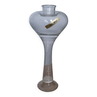 Single-flower vase