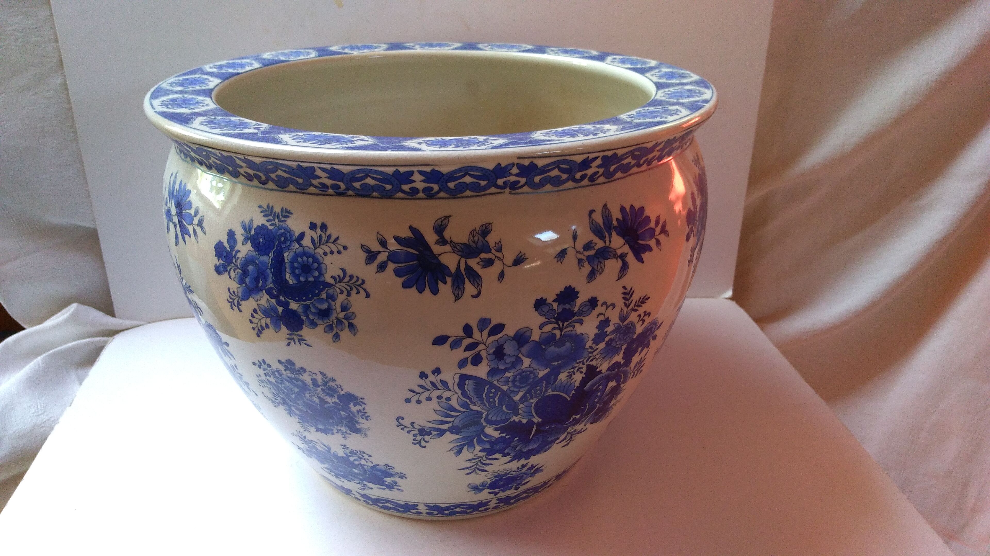 Old plant holder pot