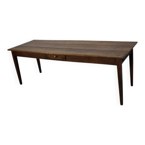 Grande table de salle à manger rustique en vieux orme du 19ème siècle français.