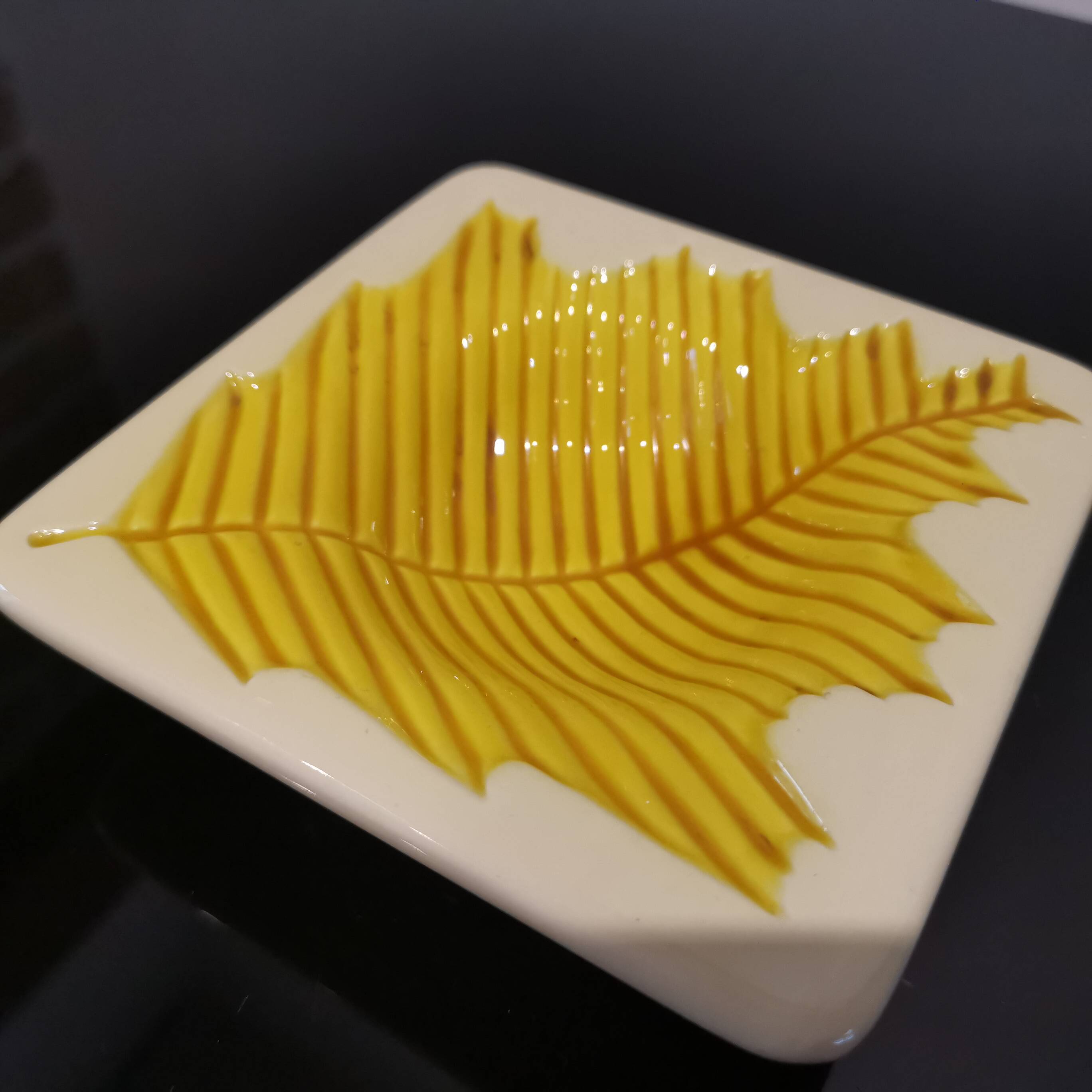 BUTTER CUP OR POCKET VERCERAM 60'S