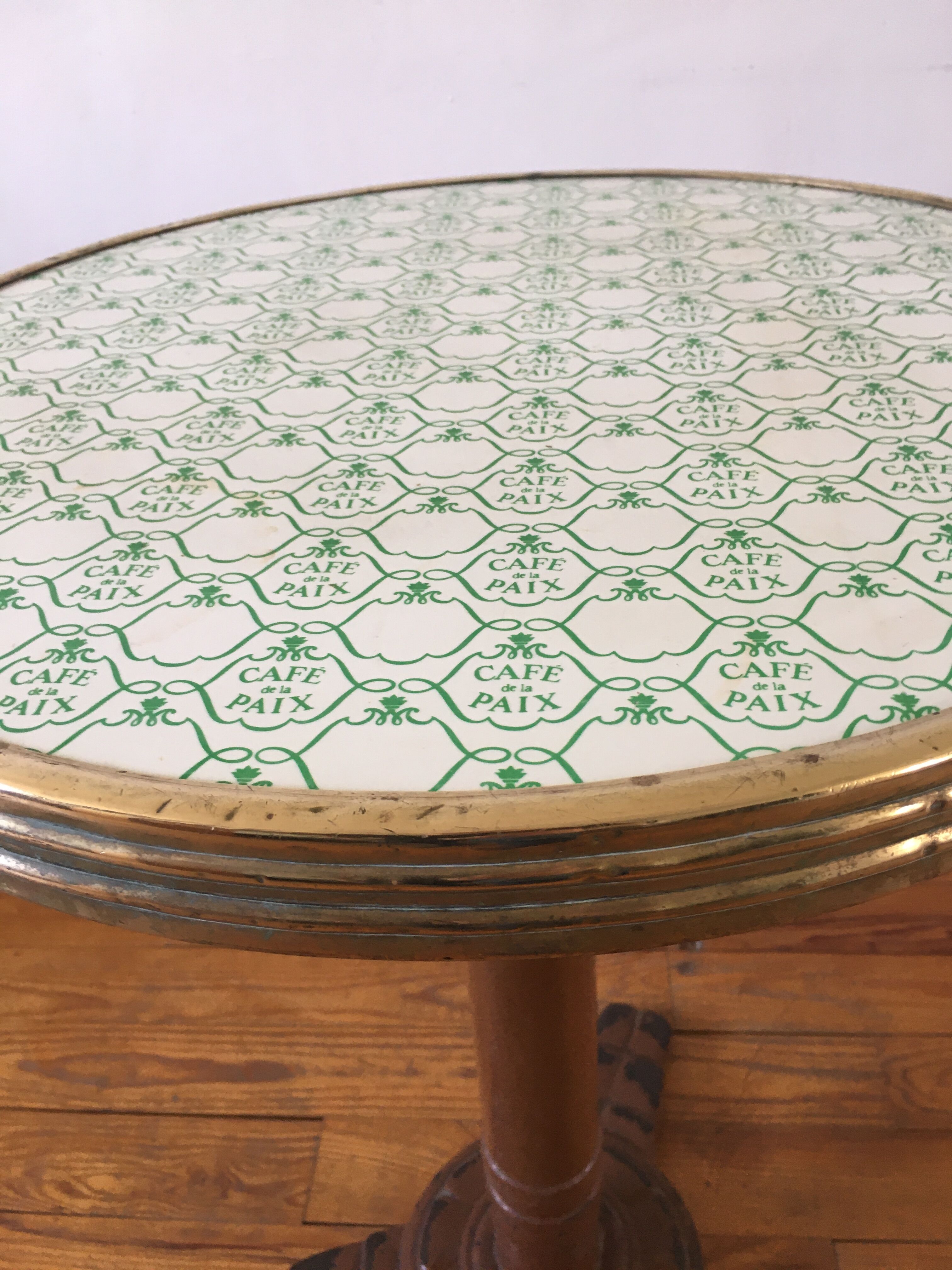 Bistro table Café de la Paix