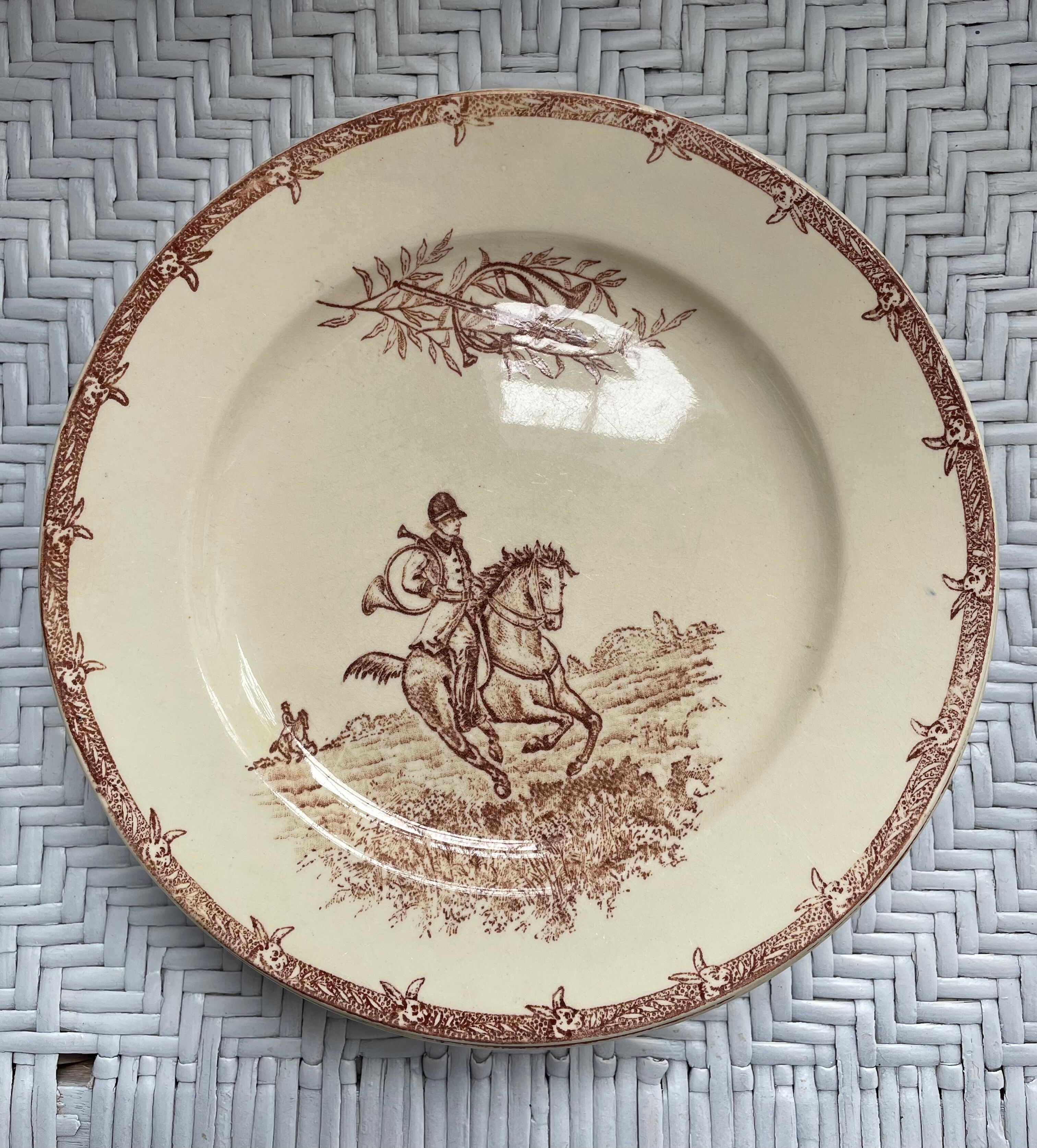 Flat plates iron earth hunting scene vieillard