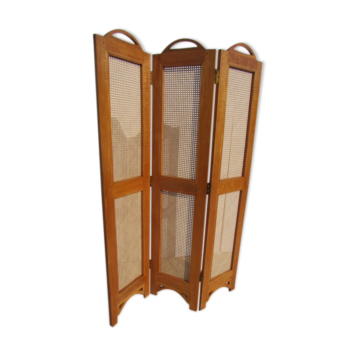 Screen 3 before, oak and cannage