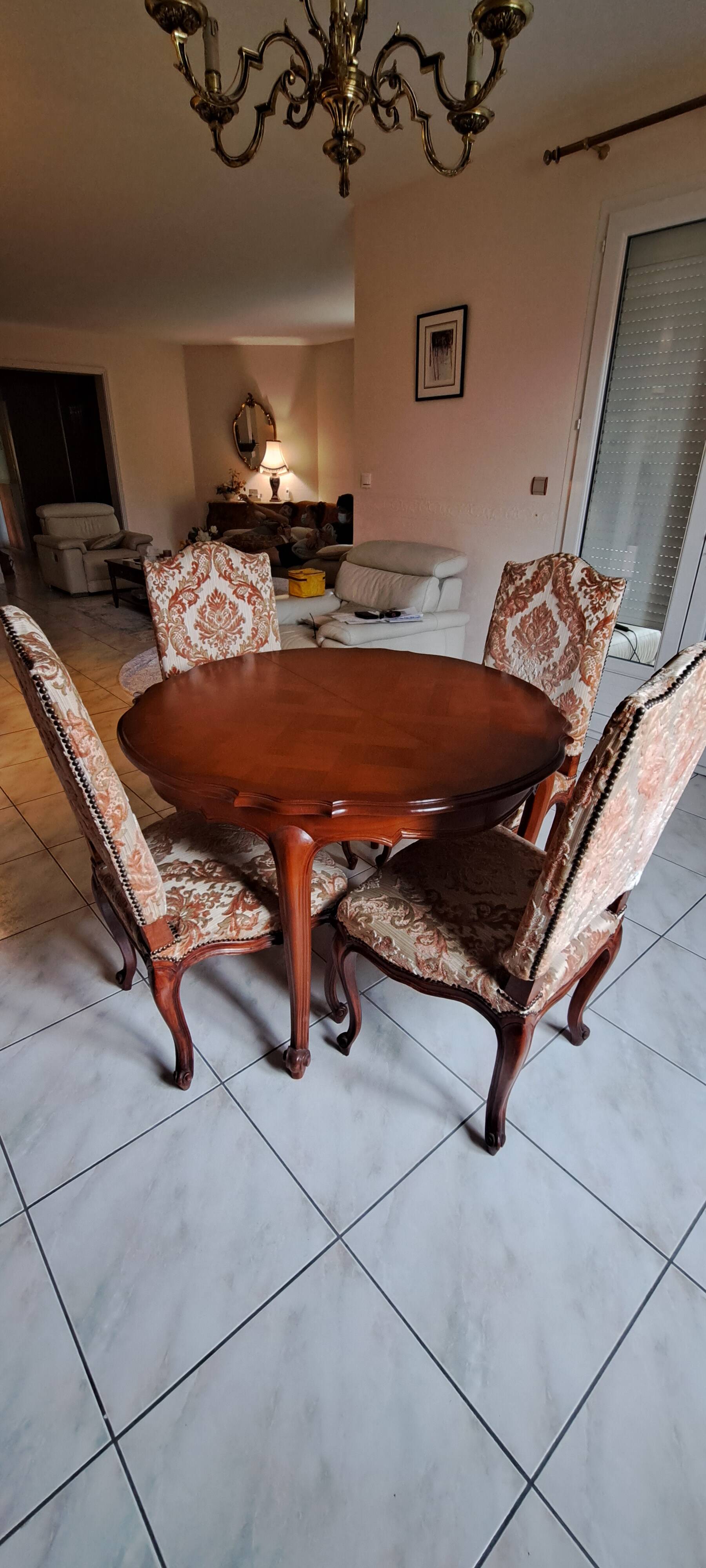 Table merisier ronde /ovale 2 rallonges