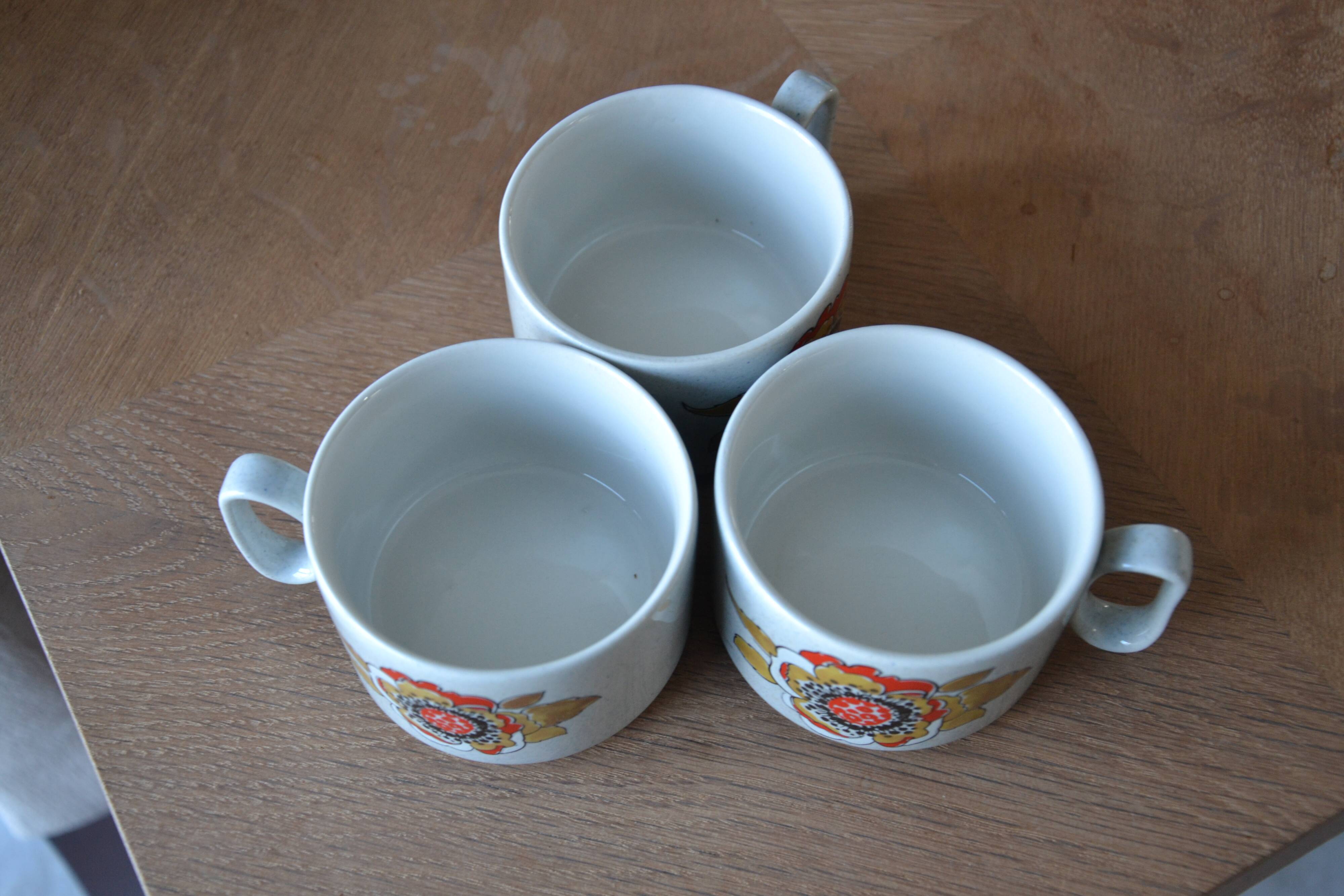 3 vintage Tognana cups