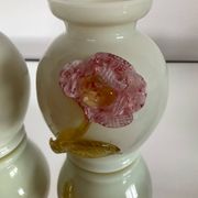 Paire de petits vases vintage en opaline et pâte de verre