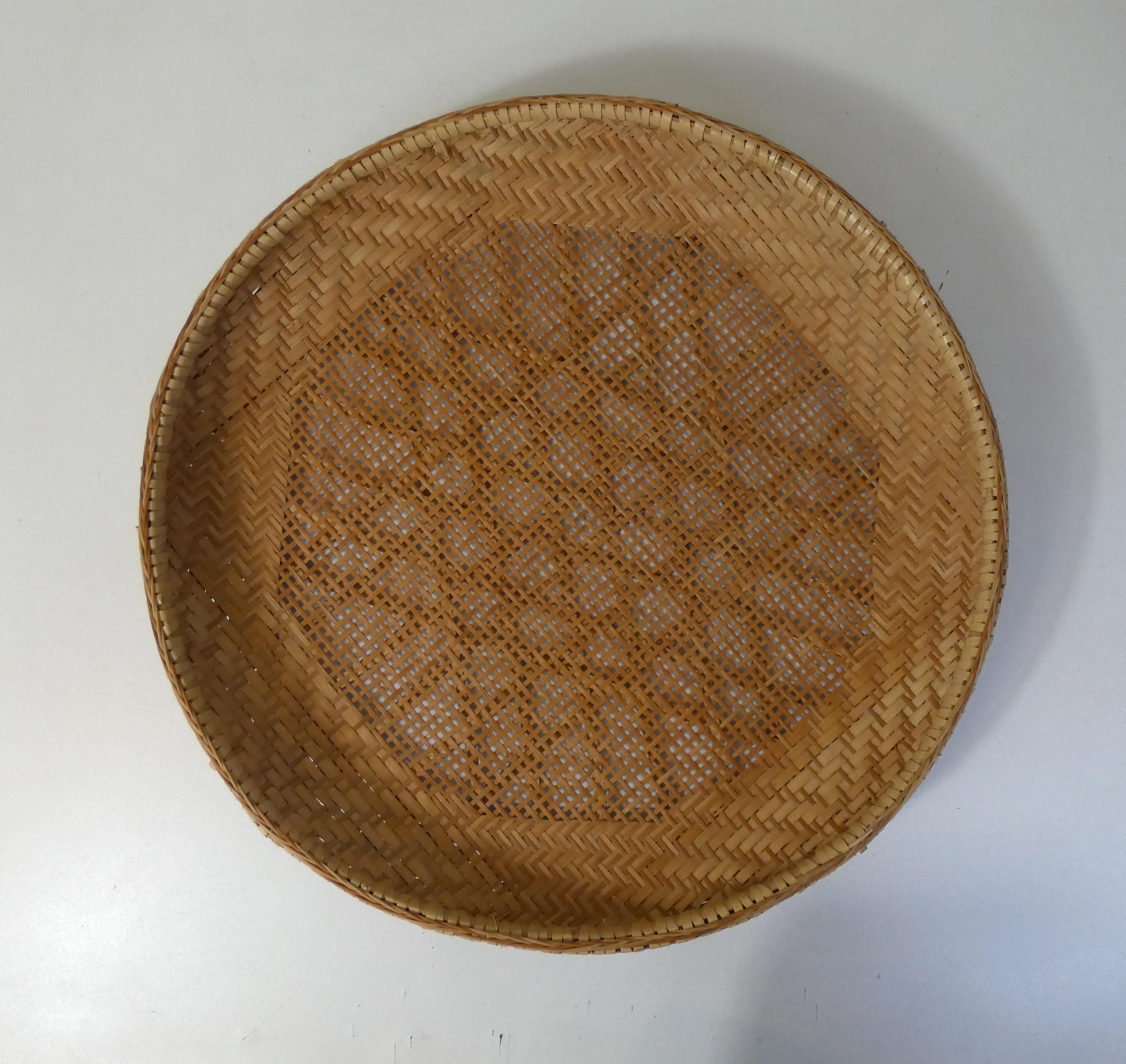 Large round rattan top