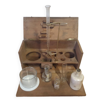 Chemist's box Maison Guérin in Algiers 1930s