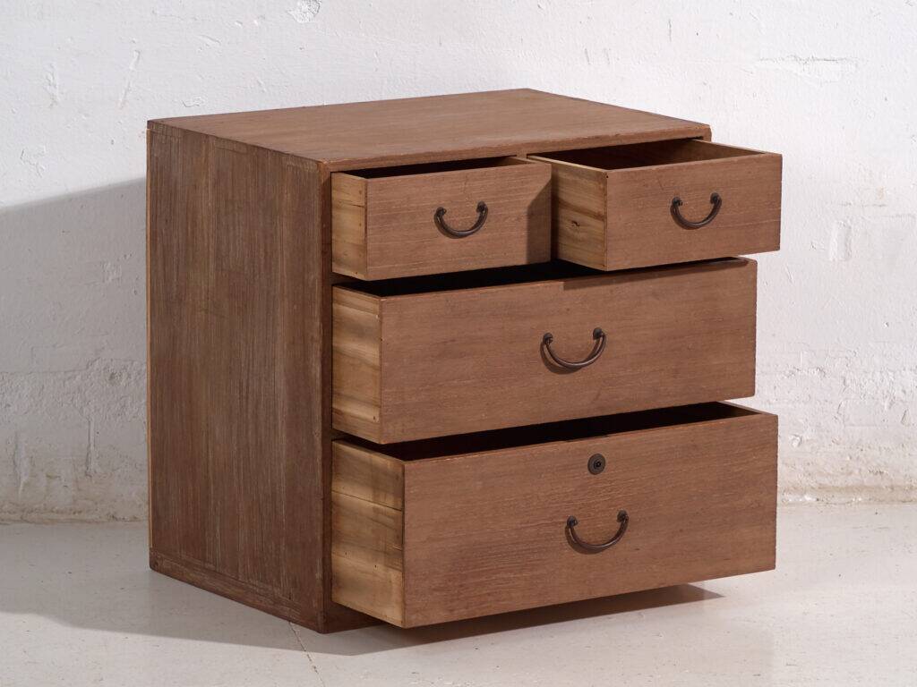 Small Japanese chest of drawers in paulownia – Ko-Dansu – Showa period (c. 1950-1979) #66