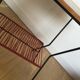 Table bois années 50 avec range vinyles et revues scoubidou