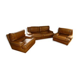 Leather lounge