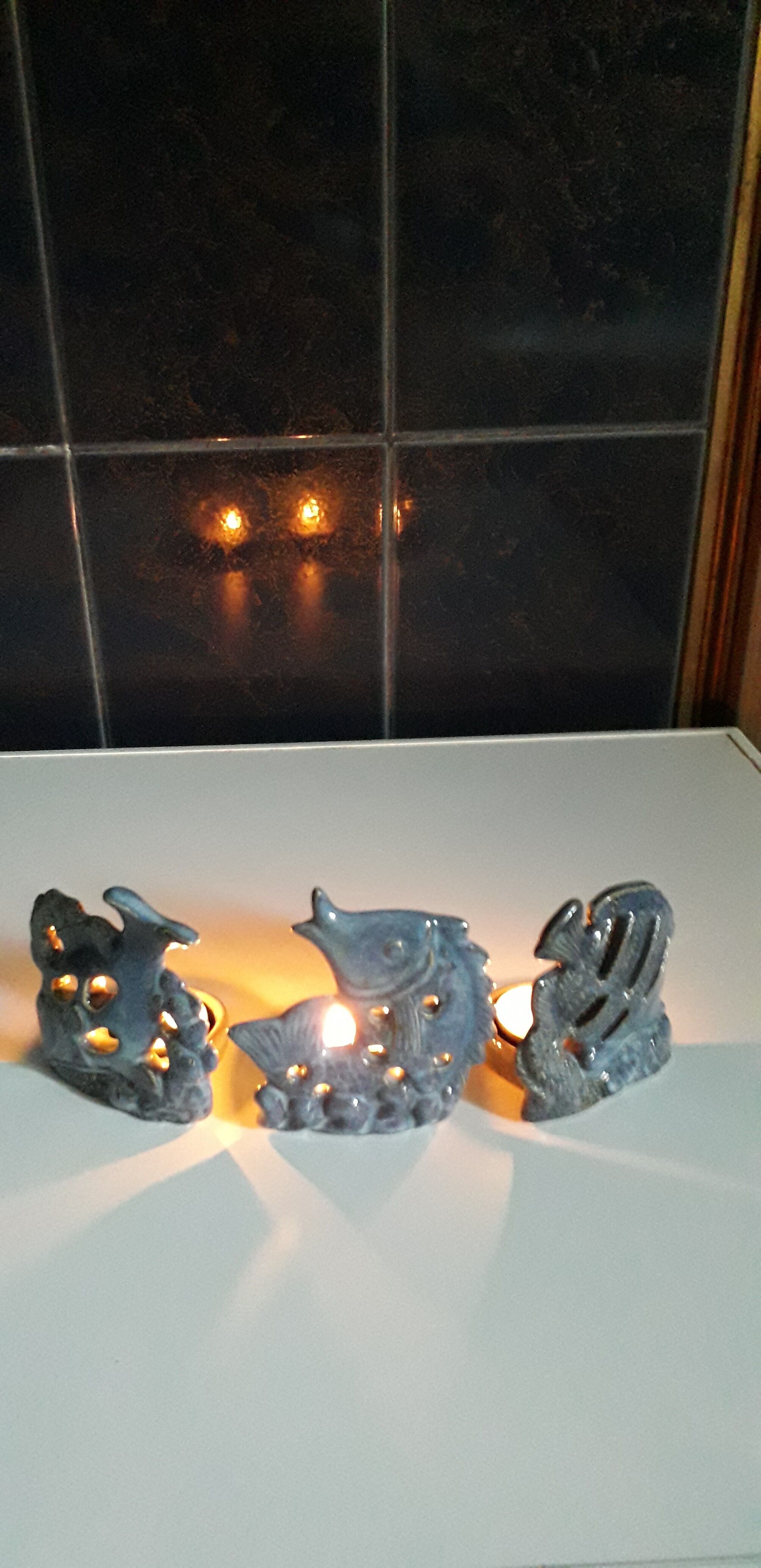 Set of 3 candle holders in glazed ceramic gray blue, shape "fish".