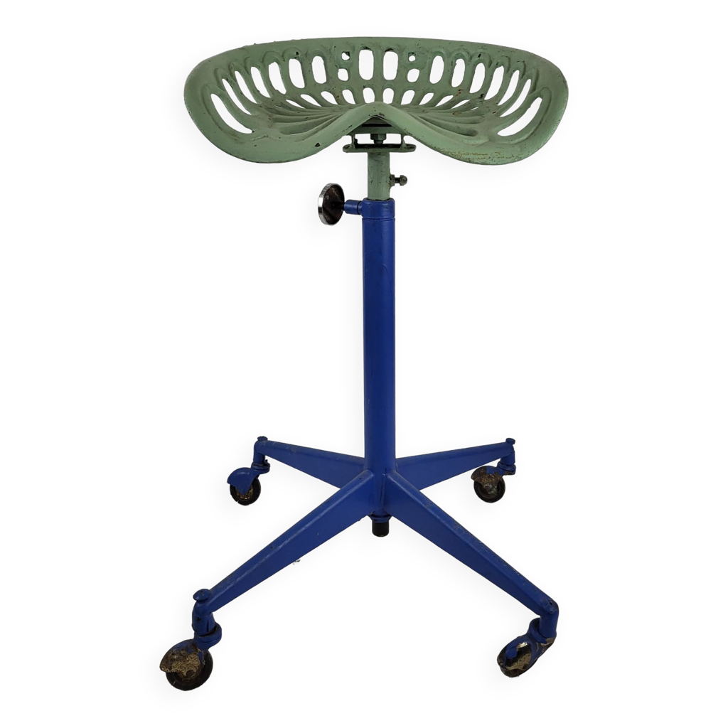 tabouret-haut-dit-de-tracteur-en-fonte-selency