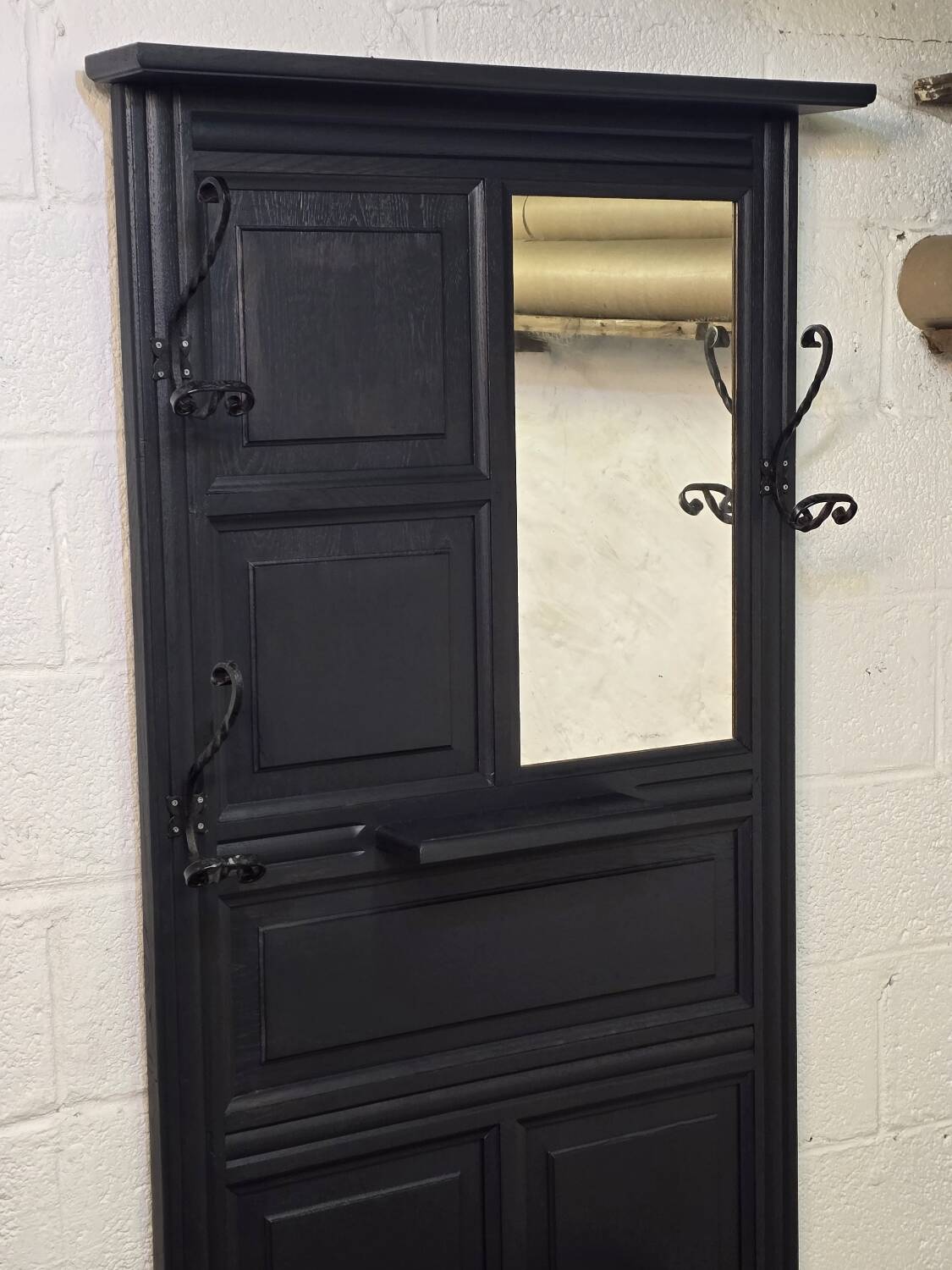 Entrance hall from around 1930 repainted