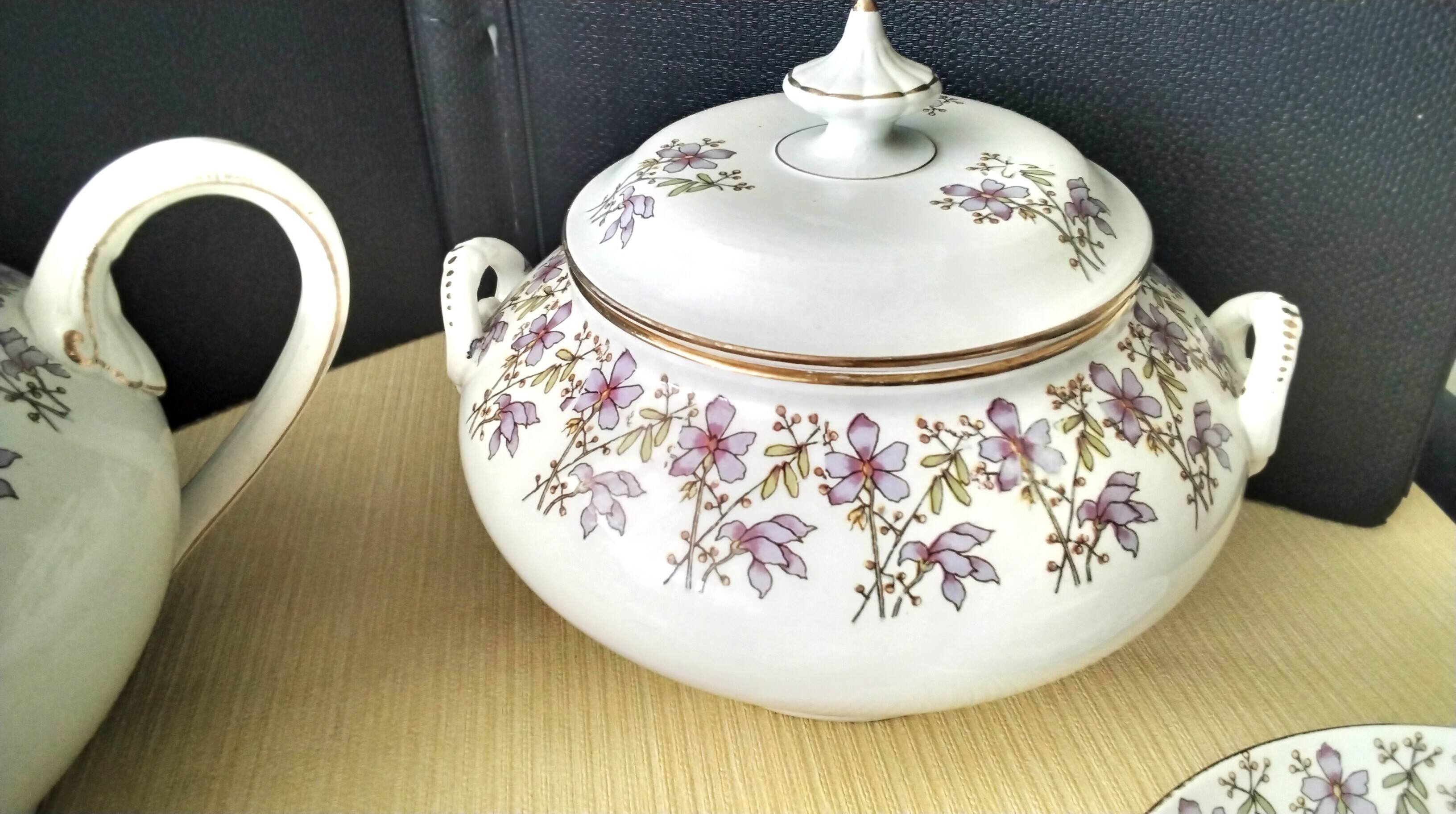 Antique tea service in Sarreguemines U&C earthenware.