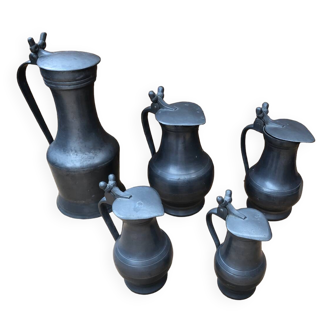Série 5 anciens pichets mesures pots en étain vintage