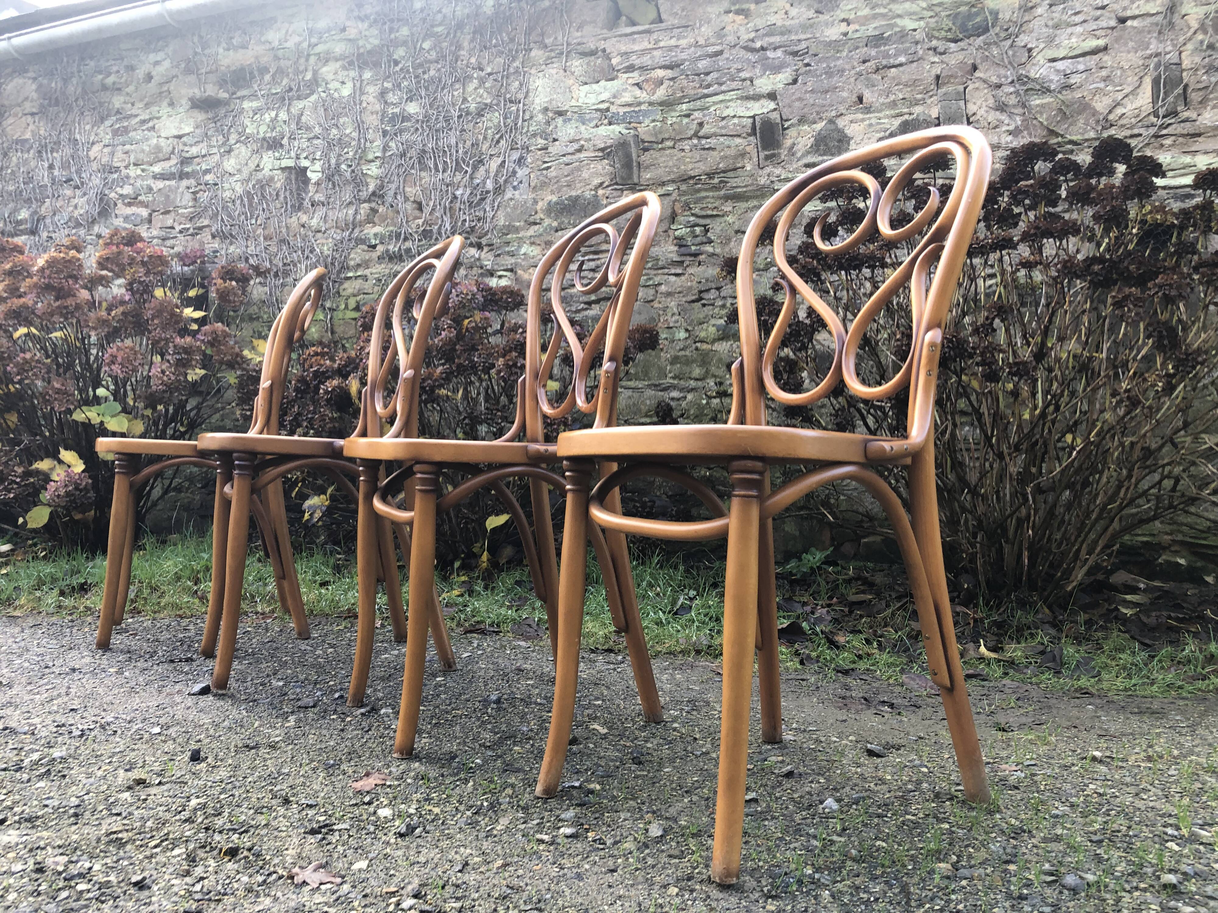 4 Thonet style bentwood chairs in beech.
