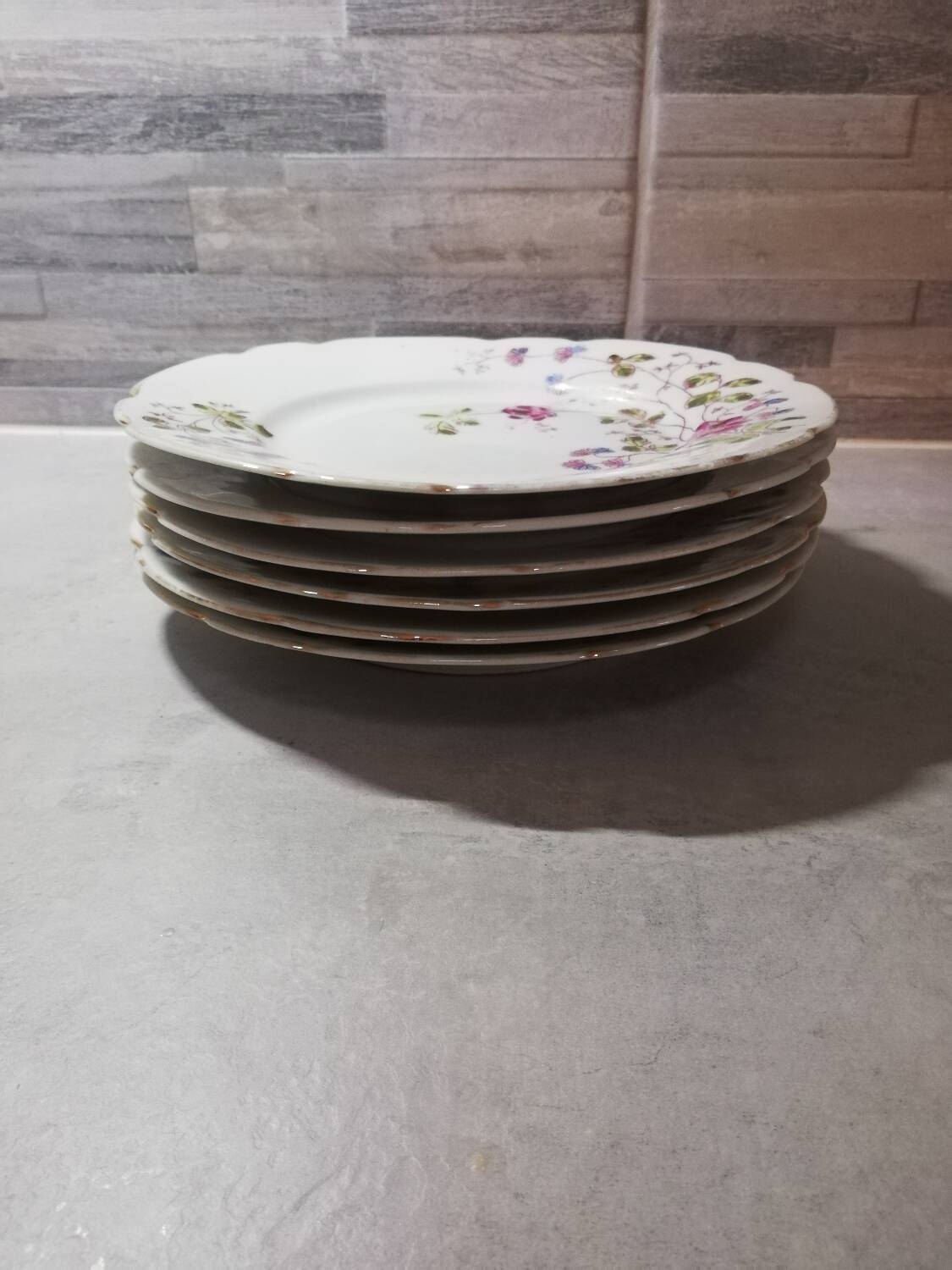 Vintage floral dessert plates