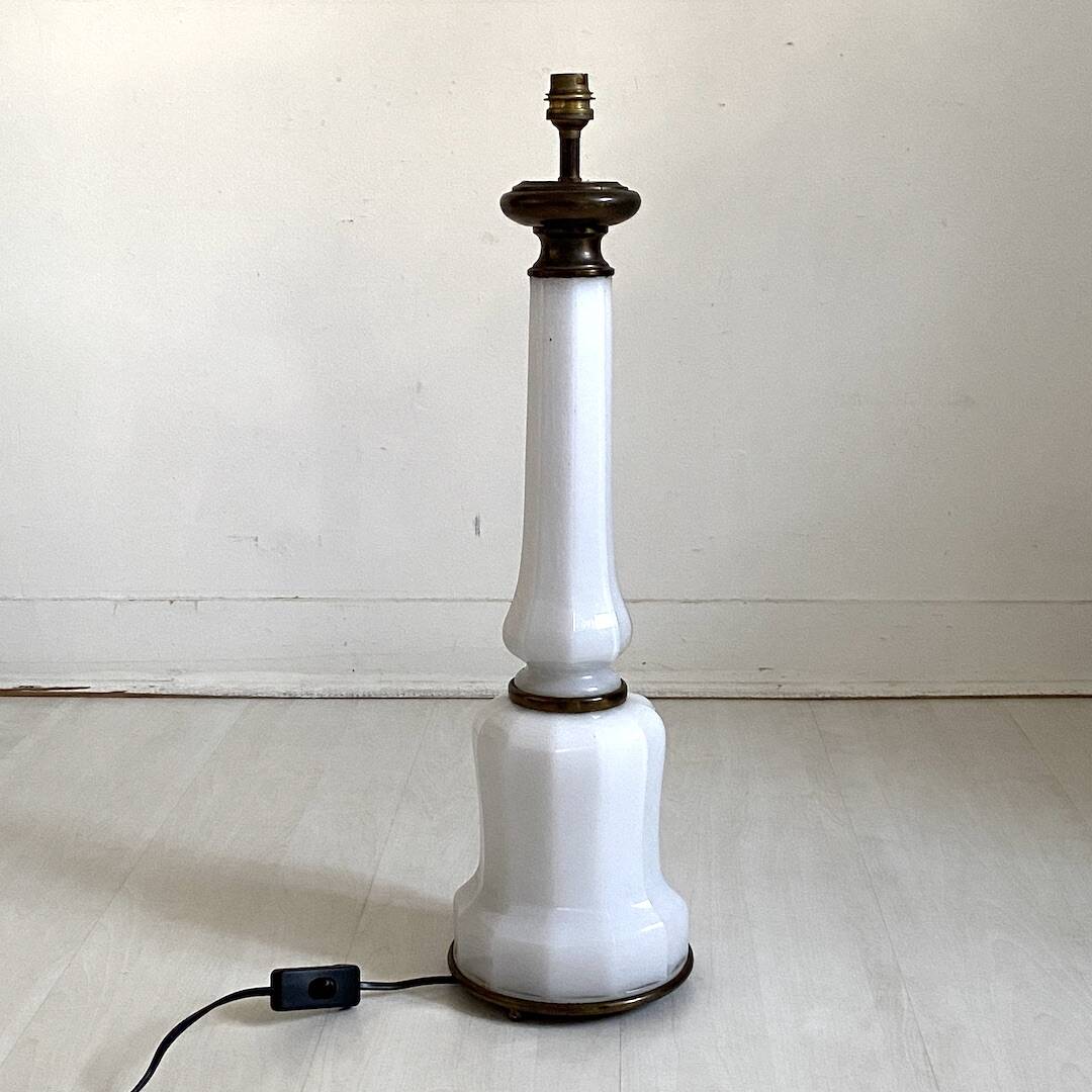 Pied de lampe en opaline et laiton 1900