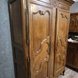 Antique Louis XV wardrobe in solid wood (oak and walnut)