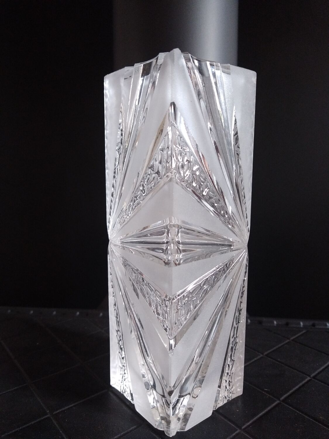 Crystal vase op art