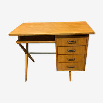 Scandinavian office desk