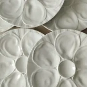 Set of 6 oyster plates in porcelain by Pillivuyt.