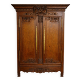 Armoire de mariage normande en chêne massif sculpté, époque Louis XV