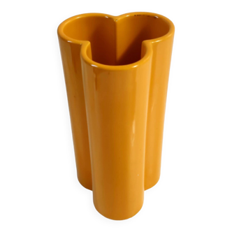 Vase postmoderne en céramique émaillée jaune orange, Italie
