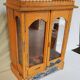 Ancien temple-vitrine à offrandes en teck