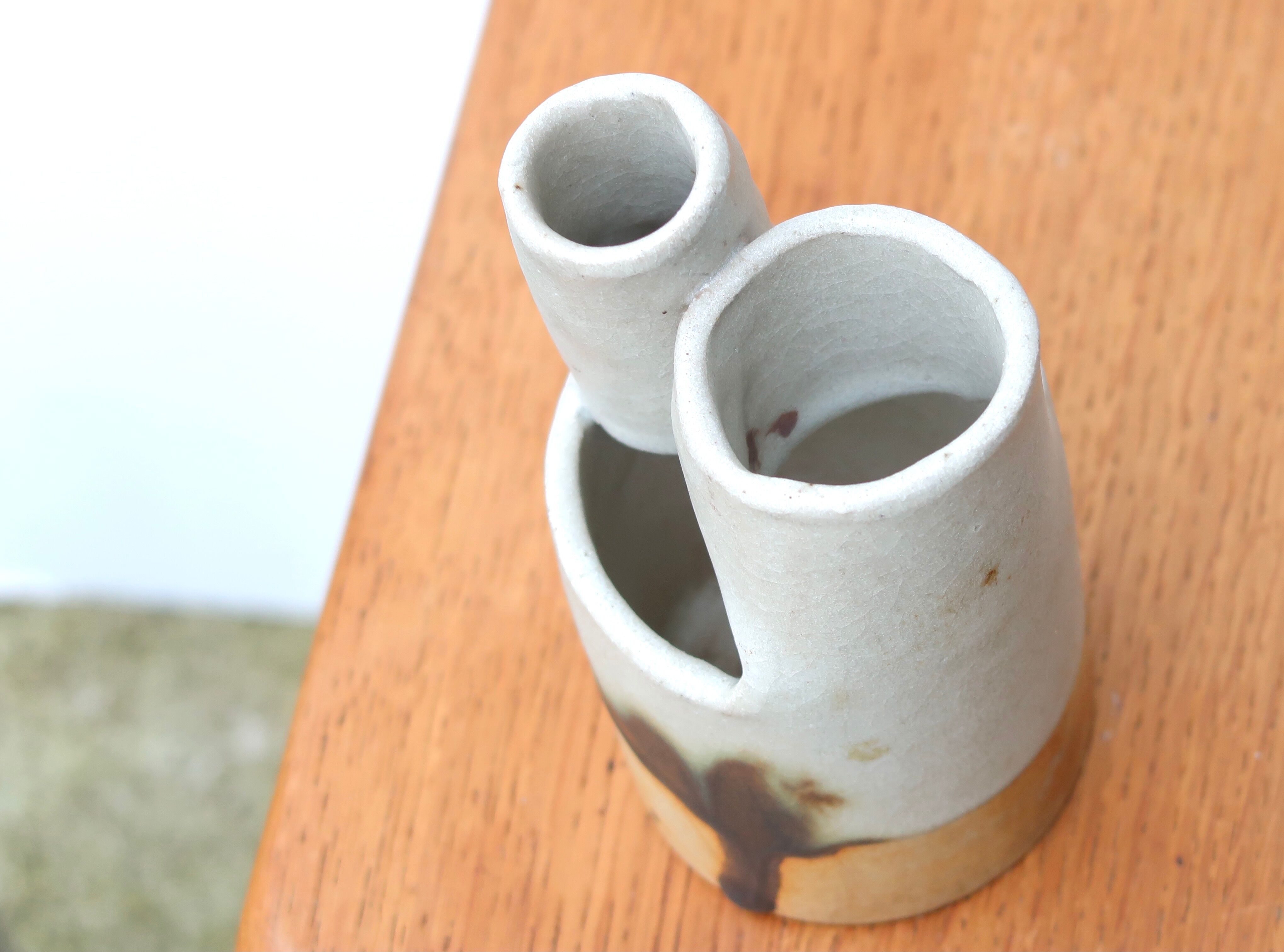 Vase en céramique de la poterie de la colombe