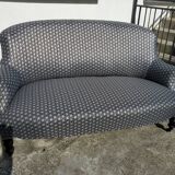 Toad sofa