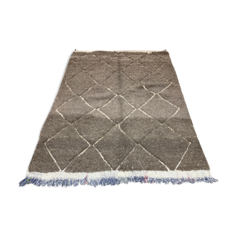 Natural grey relief wool rug