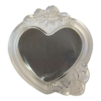 Heart shaped frame flowers in relief