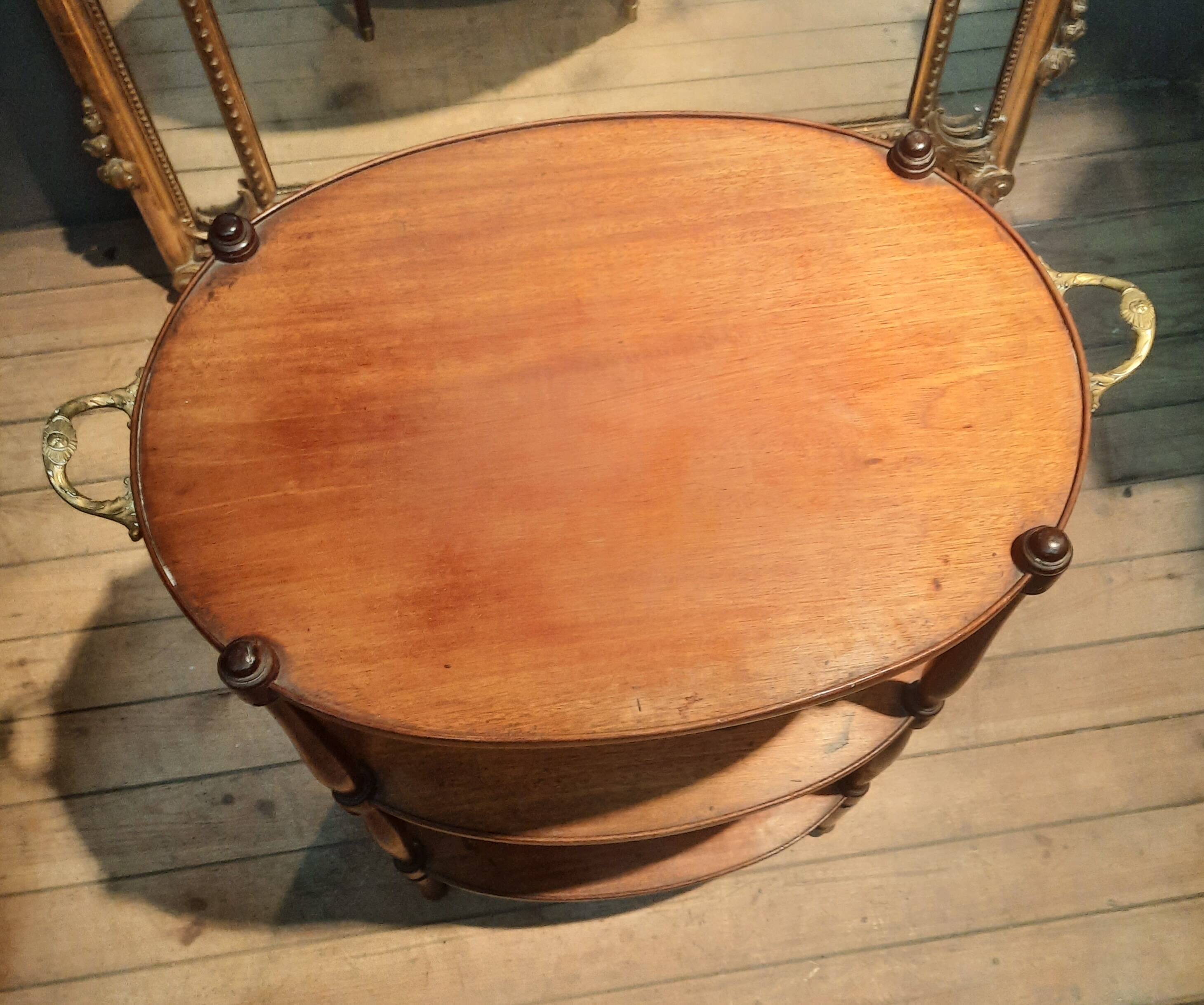 Mahogany dessert table with 3 tiers.