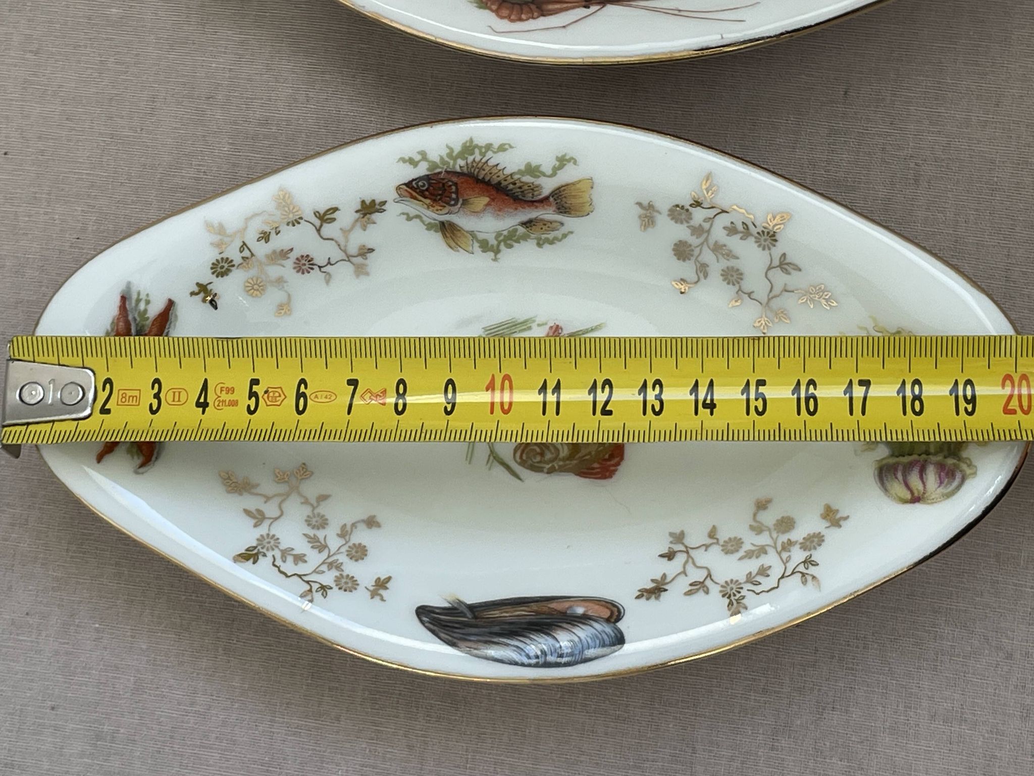 Pair of vintage marine-themed dishes in Berry porcelain.