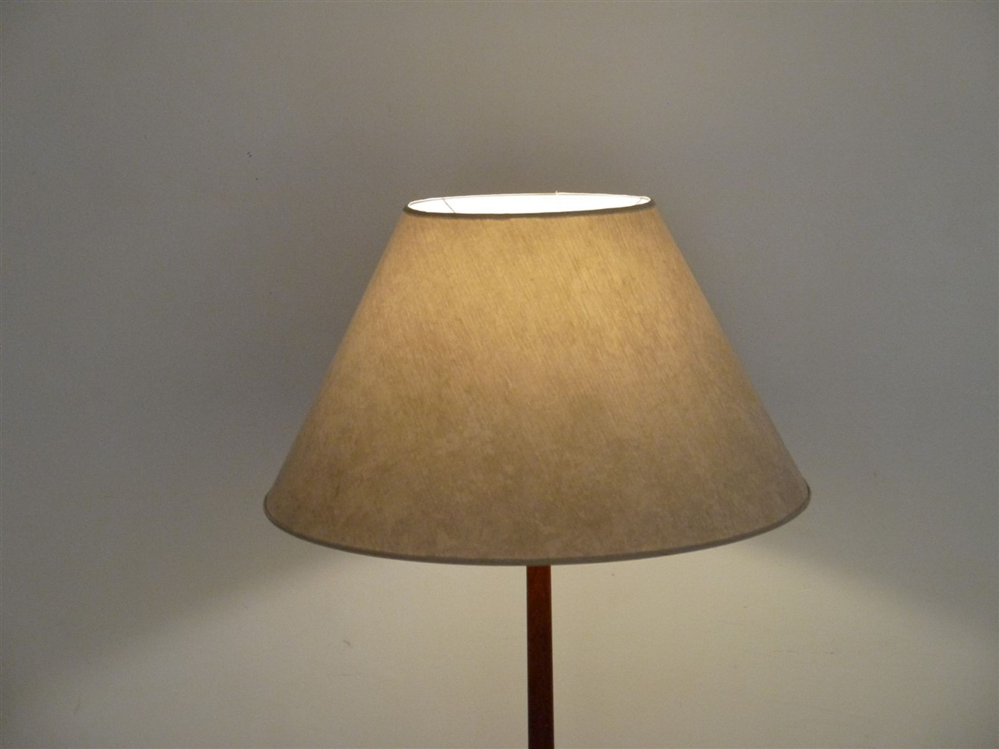 Lampadaire vintage scandinave en teck 1960