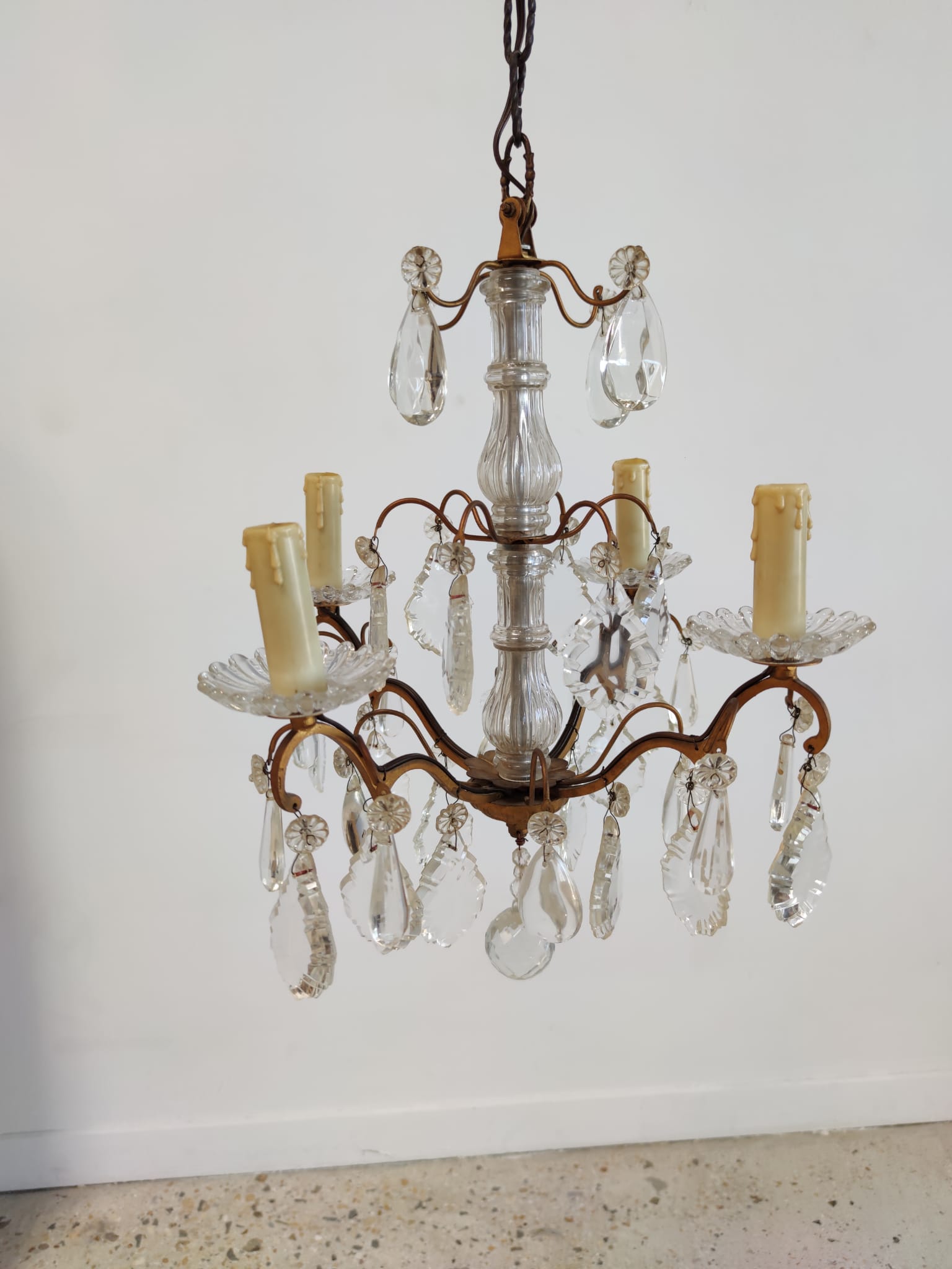 Small chandelier cage with pendants and brass frame louis XV style