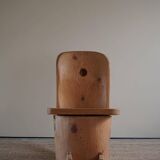 Unique sculptural rocking chair by the Finnish Matti Martikka in solid pine, 1960s.