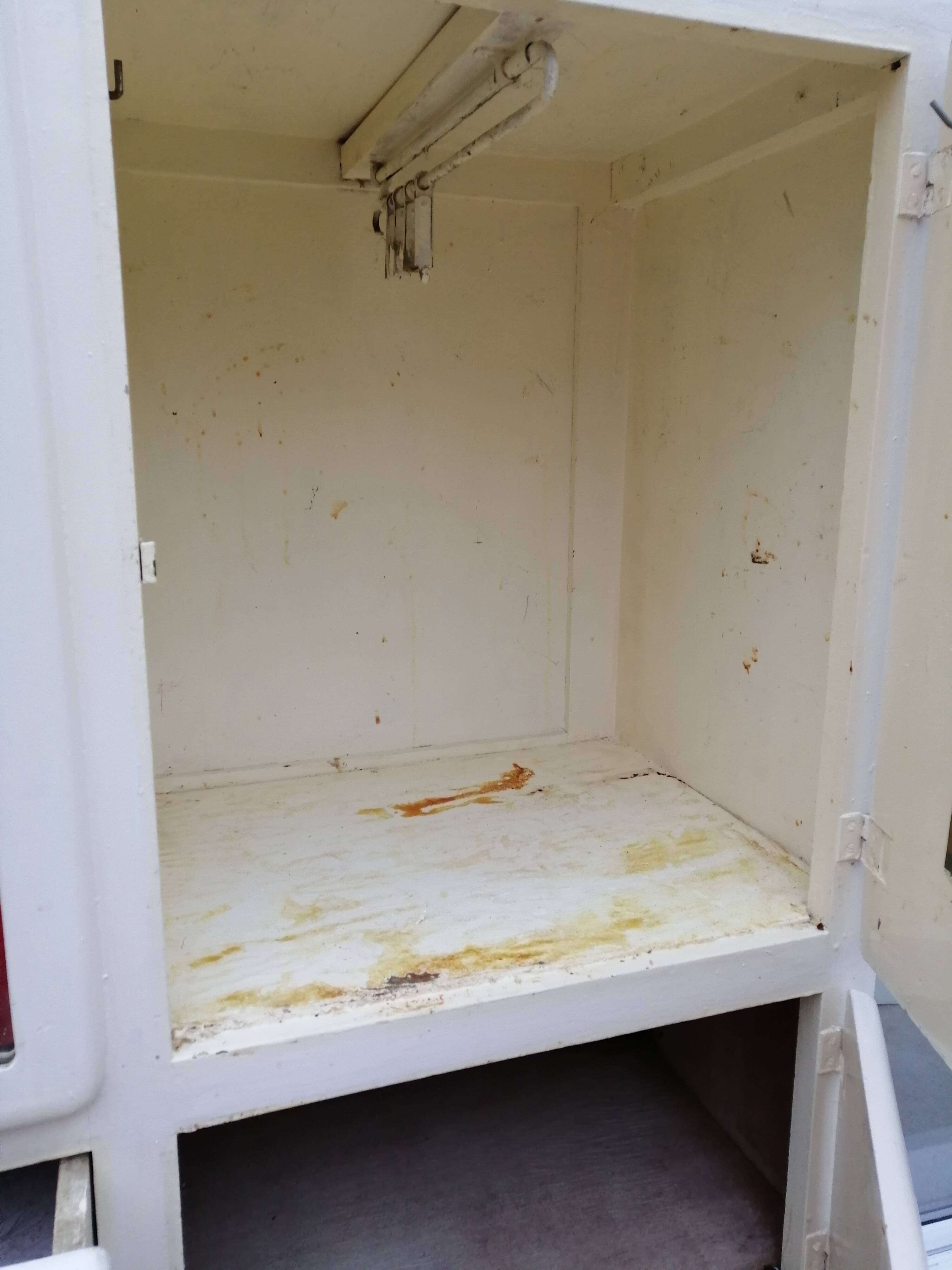 Mado 50s style buffet