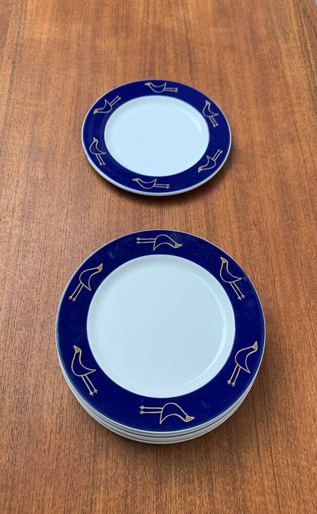 German series of postmodern flying object plates by David Palterer and Sieger Design for Arzberg, 1990s, set of 8.