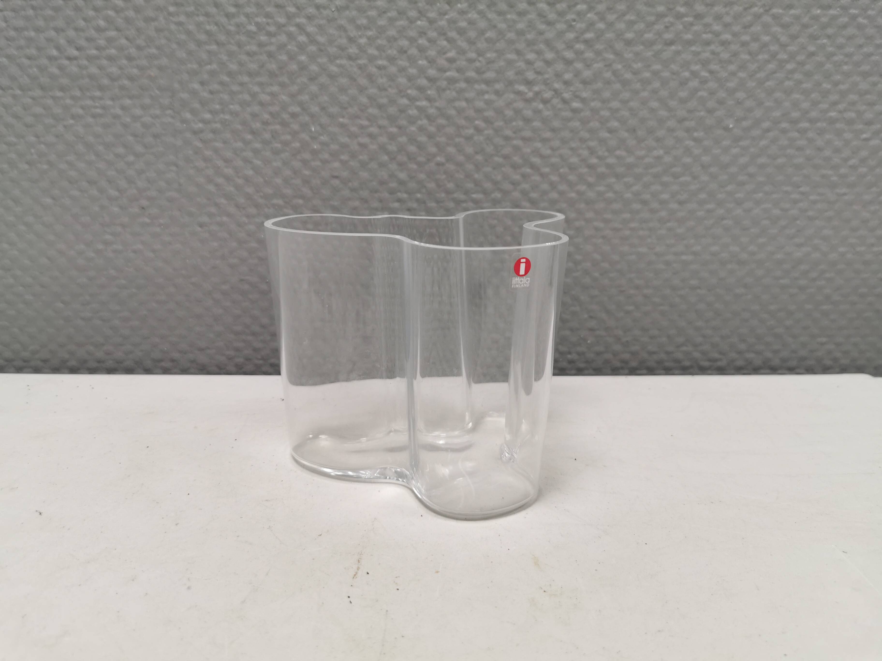Beautiful Iittala vase designed by Aalto in 1936 Finland