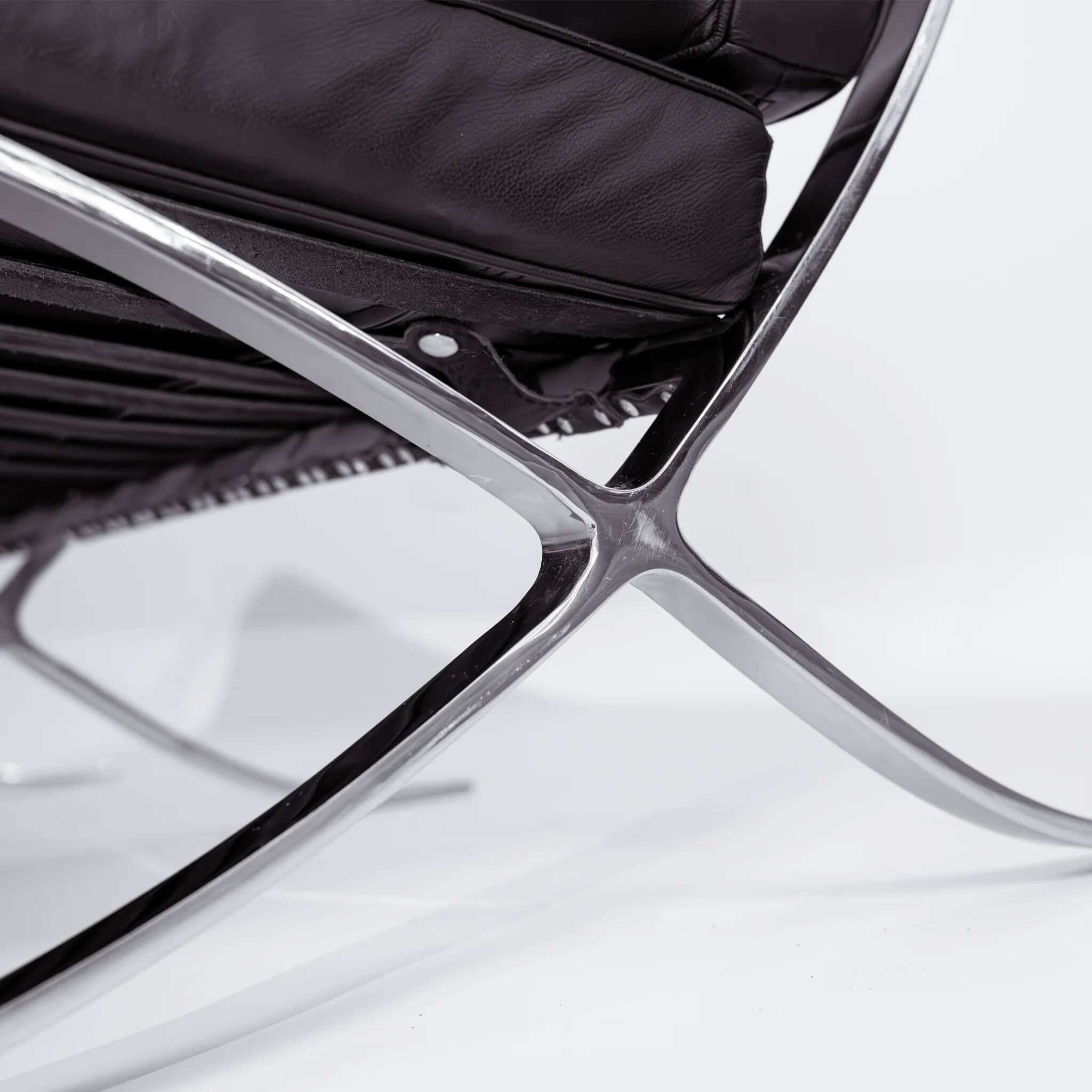 Barcelona vintage 2-seater sofa – high-quality reproduction of Mies van der Rohe's design.