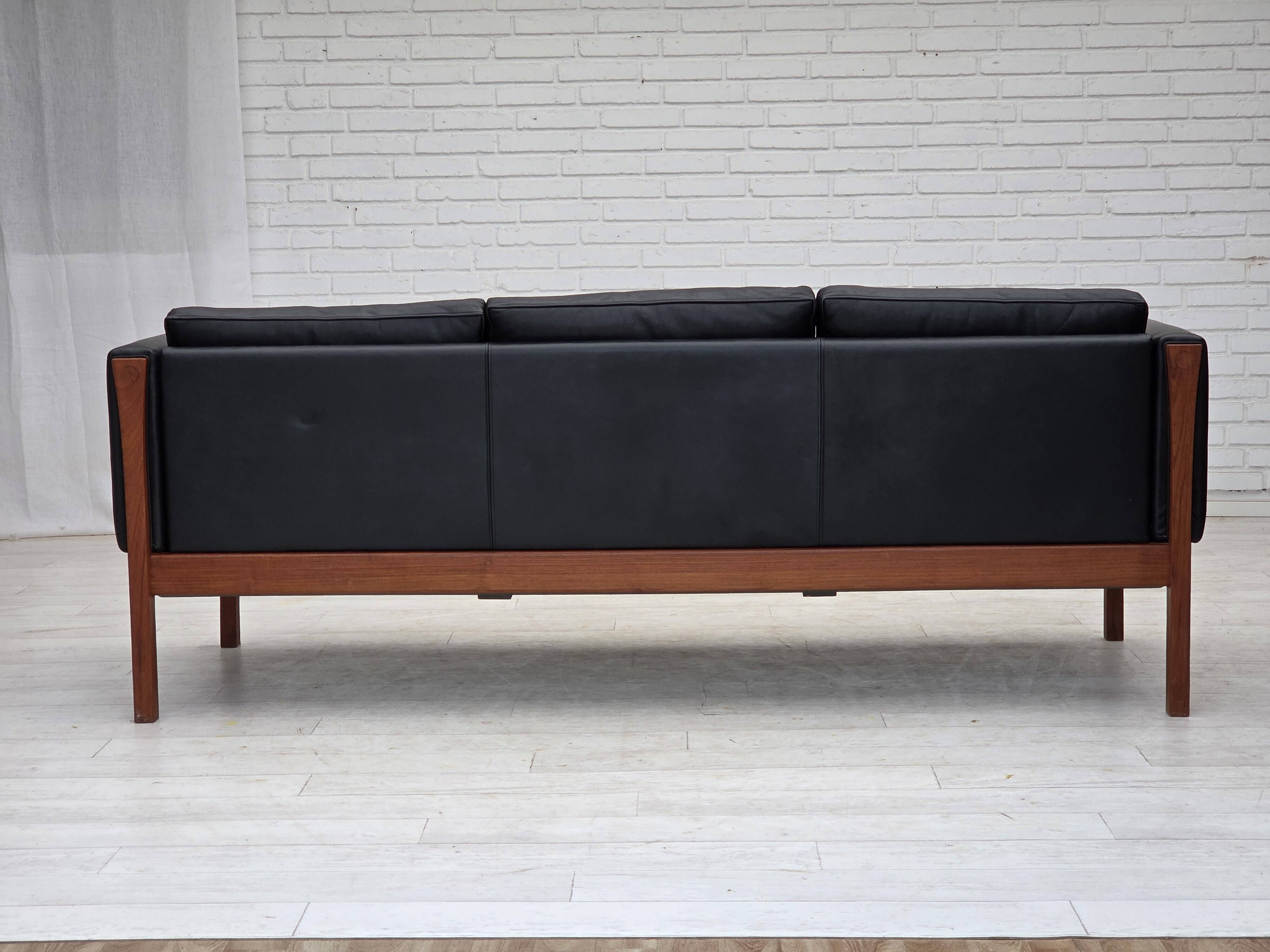 1960s, Danish design by H.J.Wegner, 3 seater sofa model CH 163.