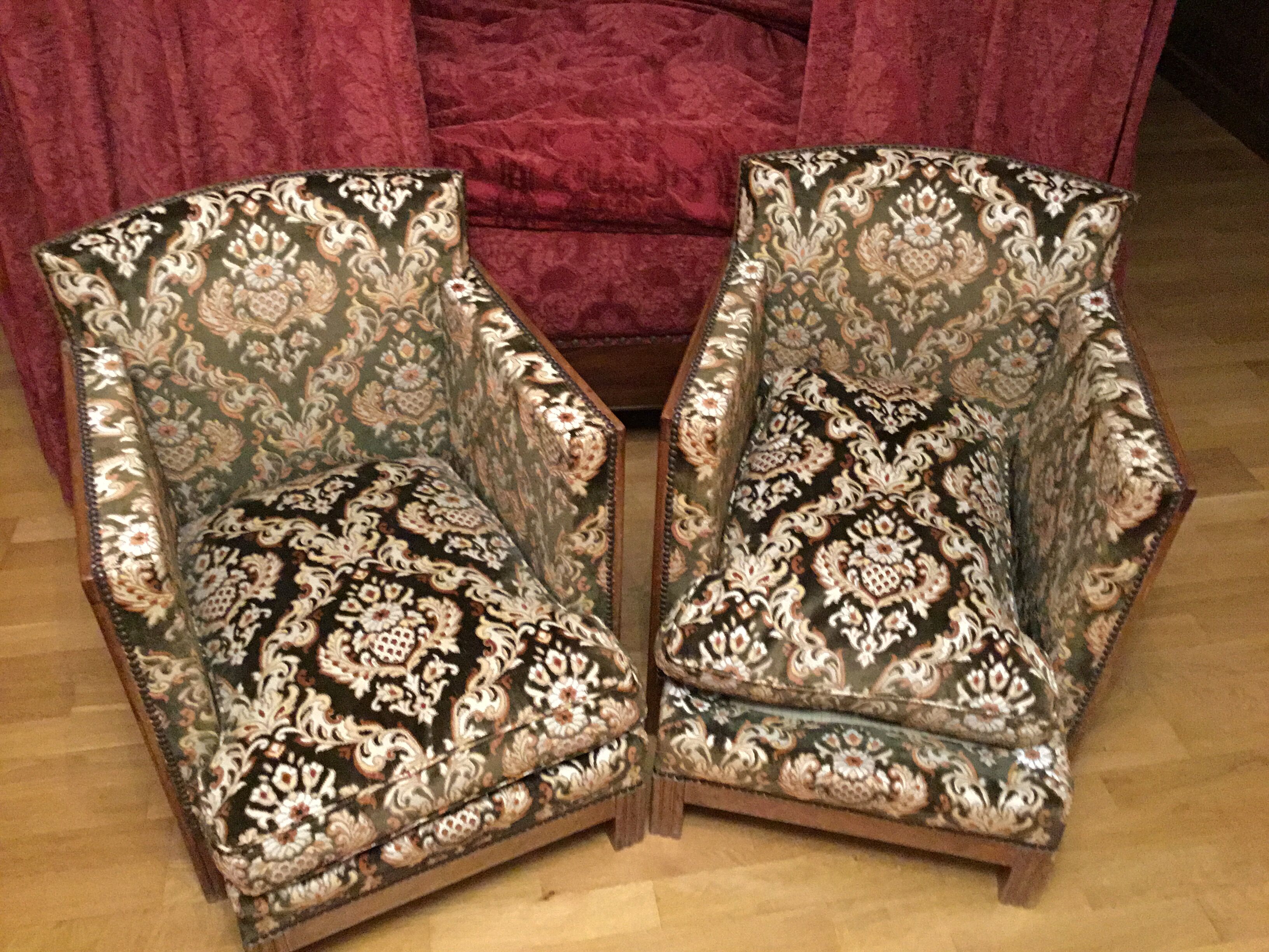 Pair of armchairs 6 feet