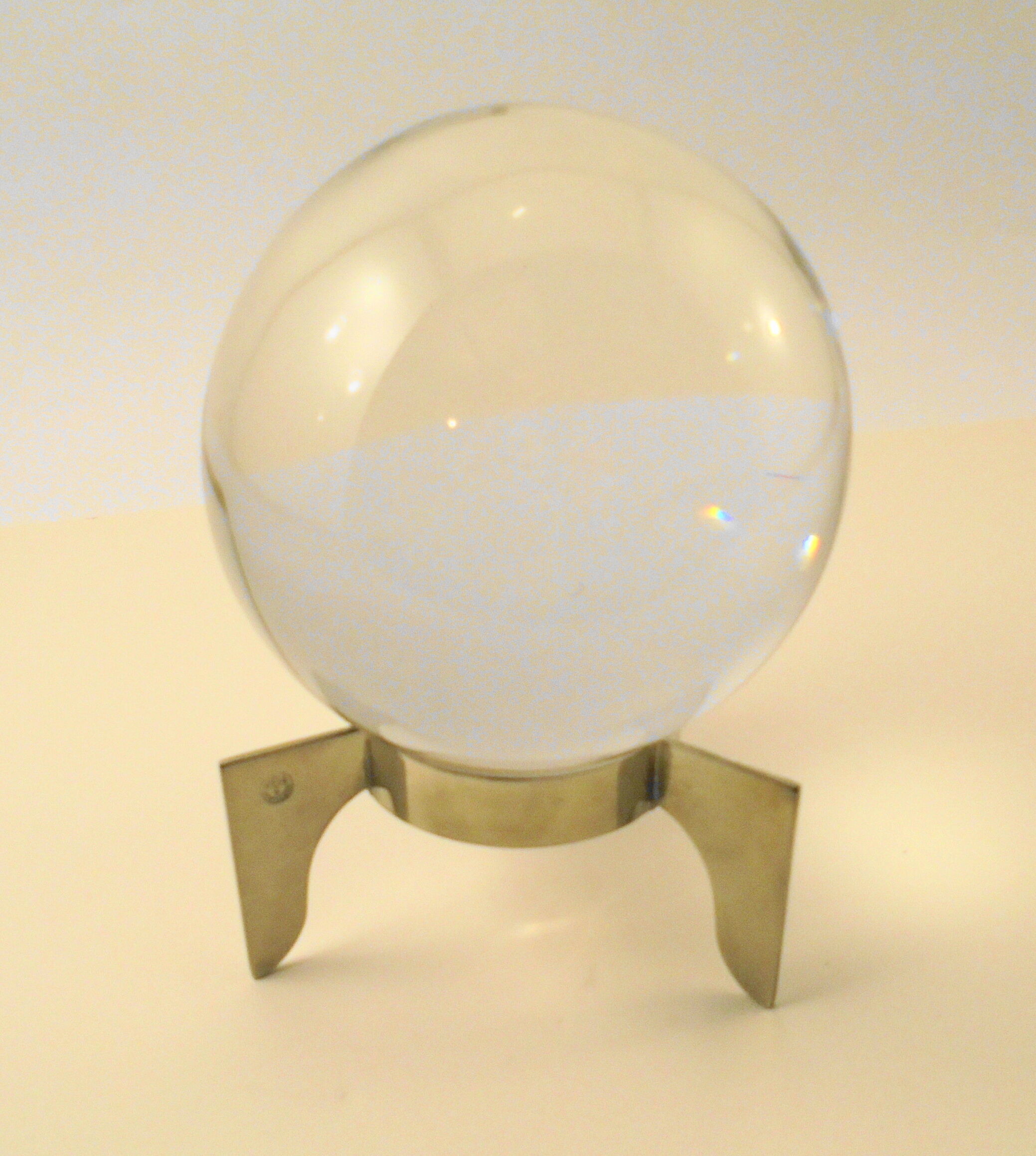 Boule de cristal modele Sirius signée Baccarat