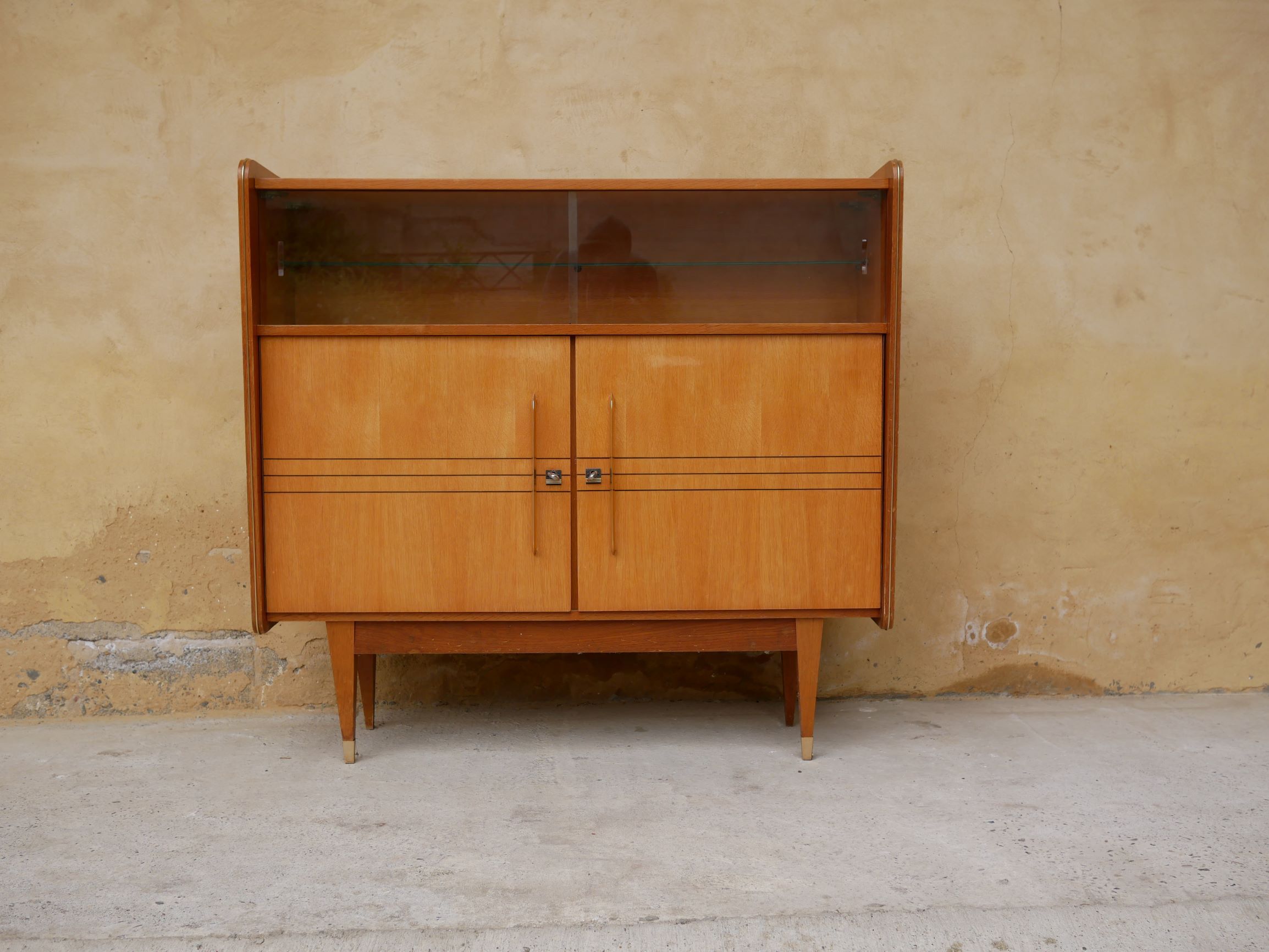 Vintage 1950s buffet